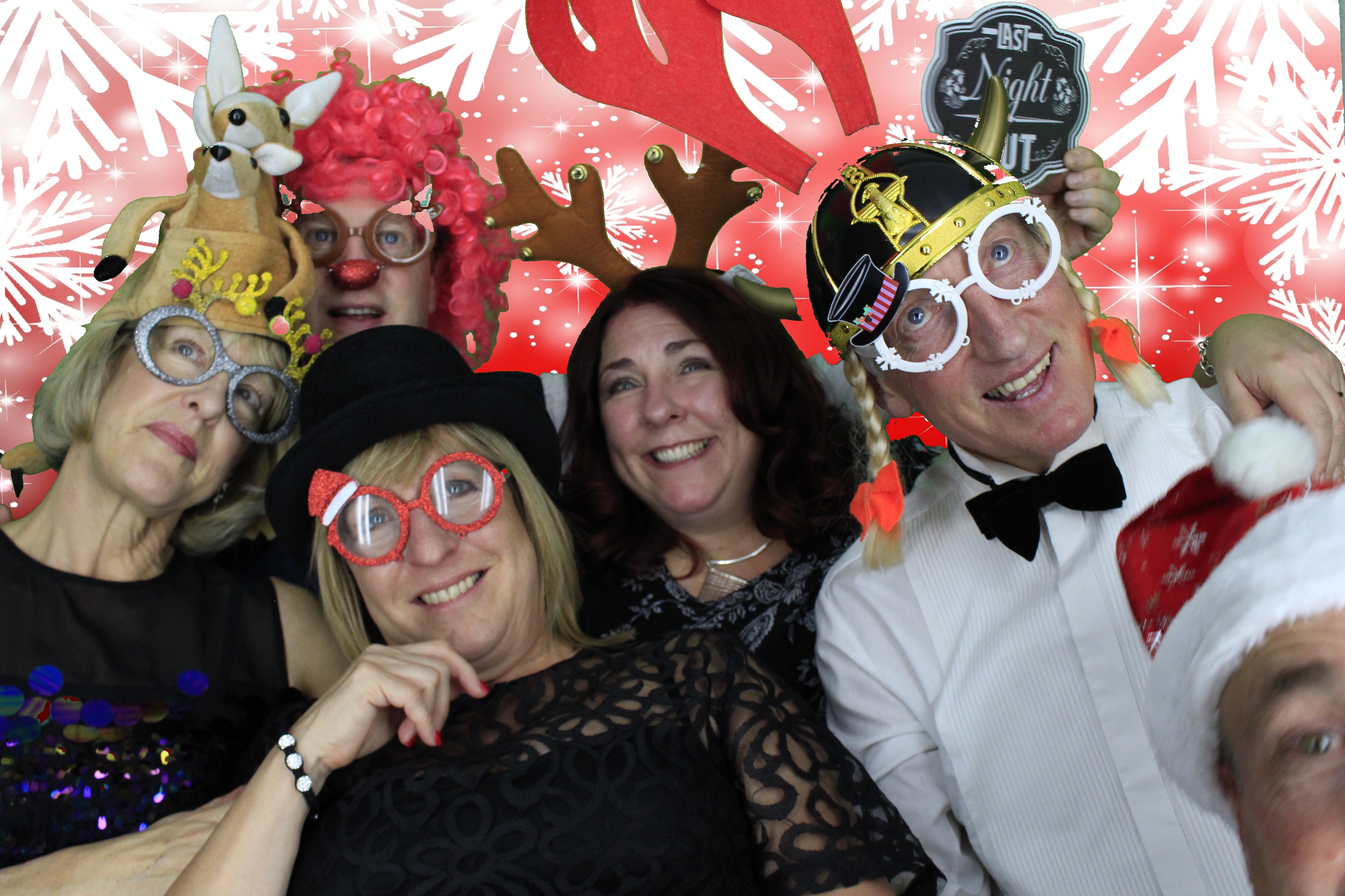 Silvermere Christmas Party  | View more photos from the event at gallery.myphotoboothexperience.co.uk/u/MyPhotoBoothExperienceLtd/Silvermere-Christmas-Party-1